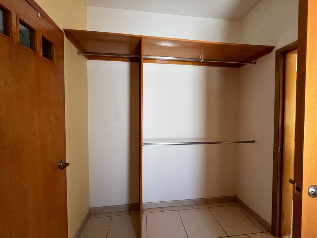 Casa en renta amueblada en Jardín Real imagen