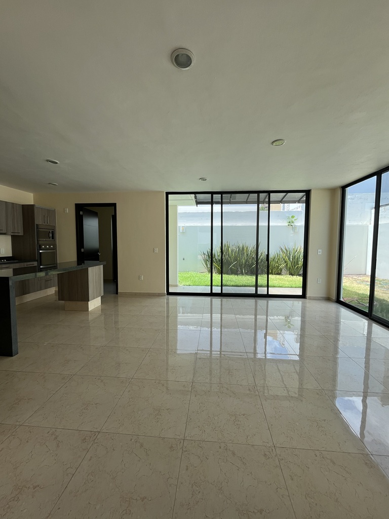 Casa en renta La Rioja imagen