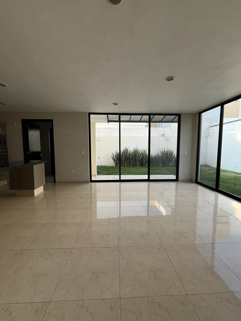 Casa en renta La Rioja imagen