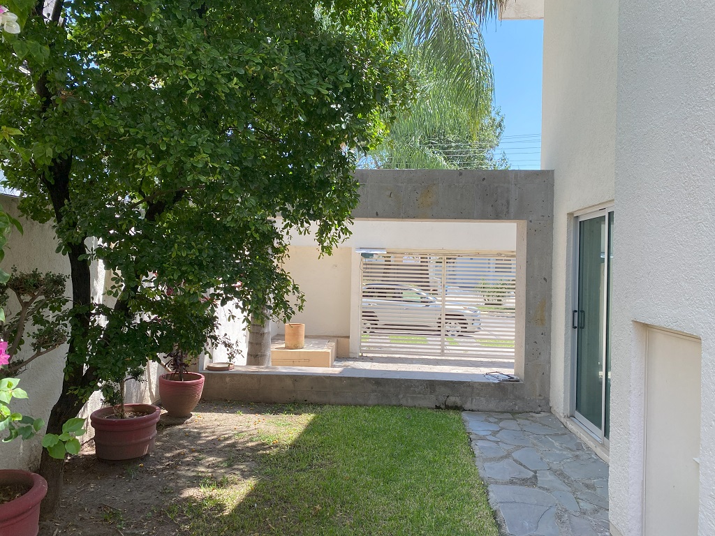 Casa en renta Jardín Real imagen