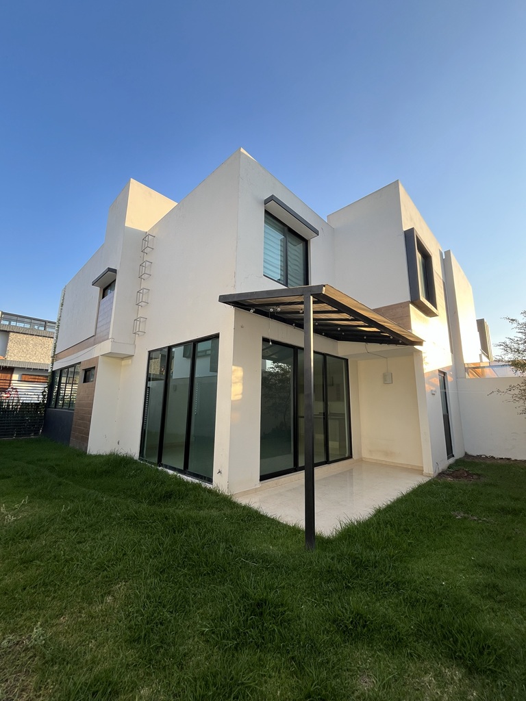 Casa en renta La Rioja imagen